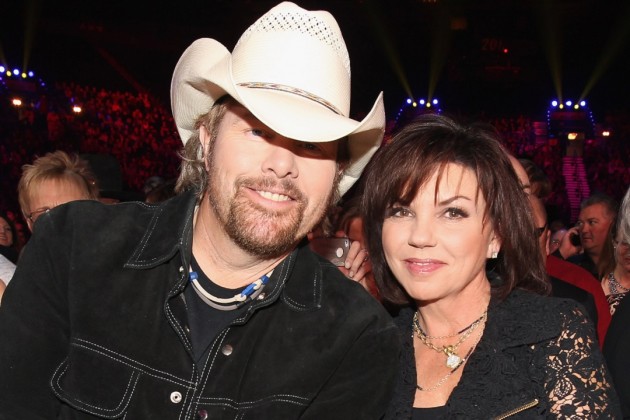 toby-keith-tricia-covel-anniversary-630x420