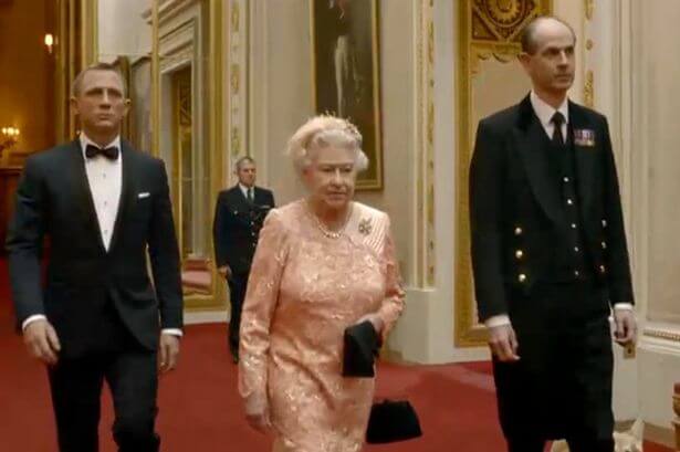 Daniel Craig Partnered With The Queen For A Skit At The 2012 Olympics