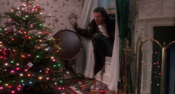 Marv Merchants Stepping on Christmas Ornaments - Home Alone