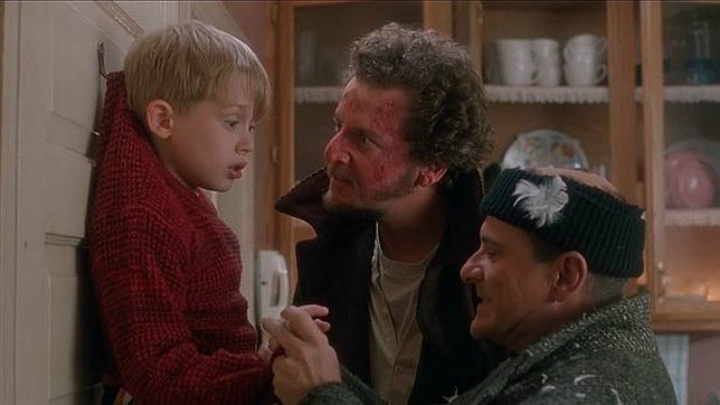The Wet Bandits Catch Kevin McCallister - Home Alone