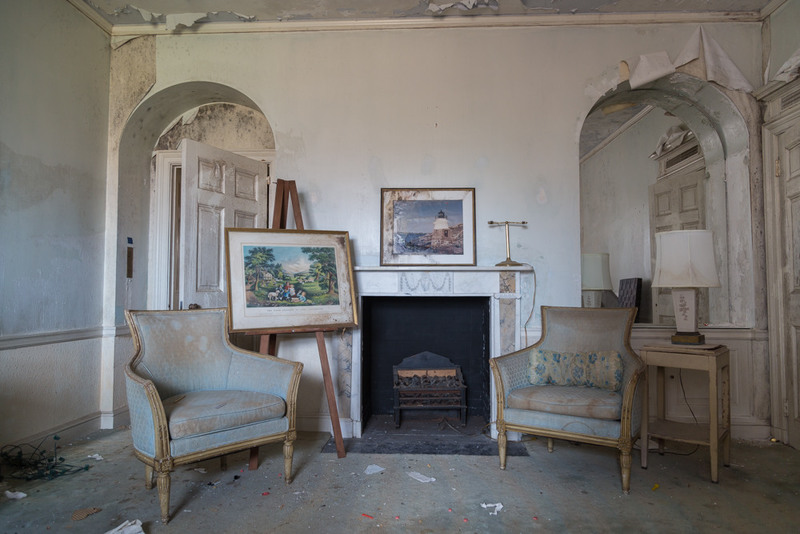 Photographer Bryan Sansivero Unlocked The Mystery Behind This Abandoned Home