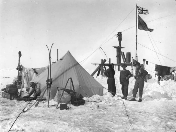 south pole explorers stranded