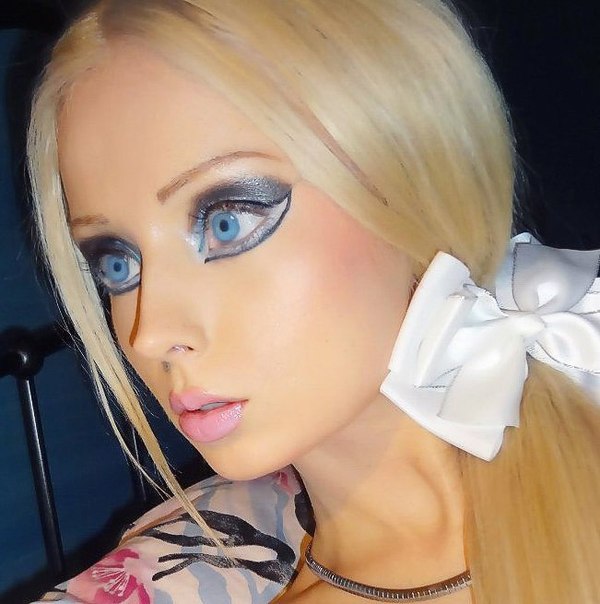 This Is How The Human Barbie And Her Life Looks Like Page 9 Of 41 Newsd