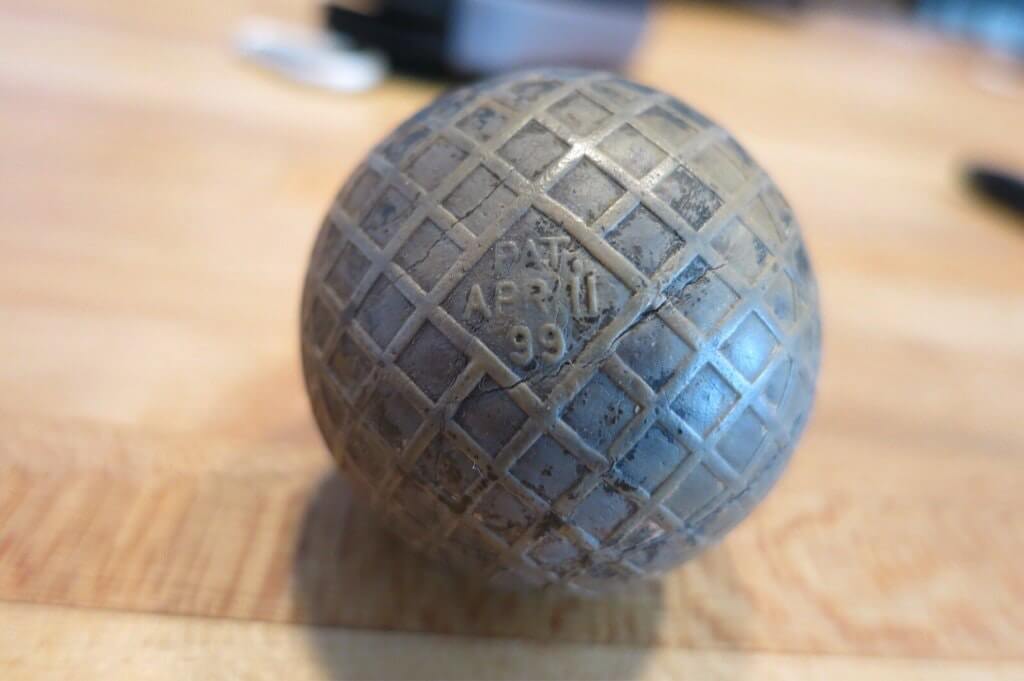 golf ball from 1899.jpg