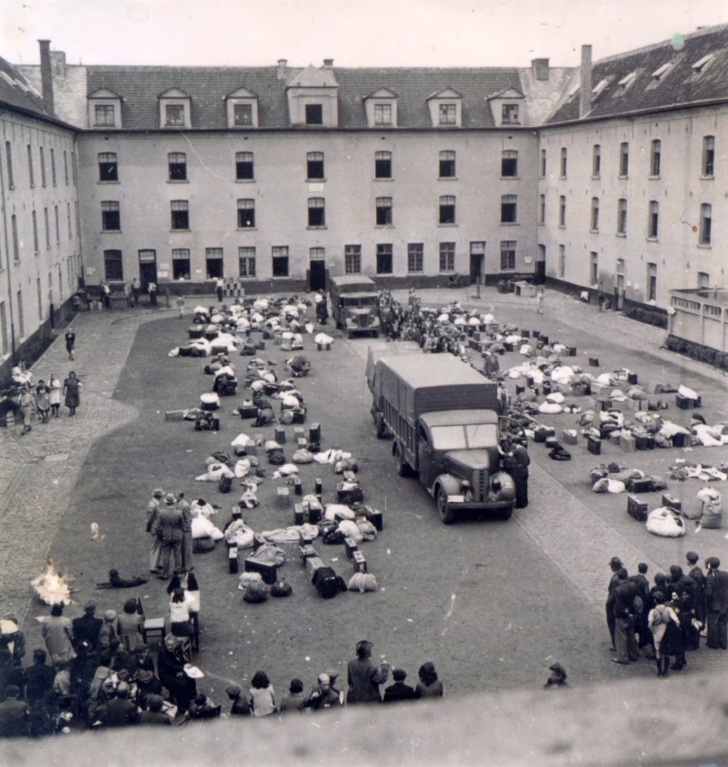 mechelen belgium concentration camp malines auschwitz jews jewish holocaust