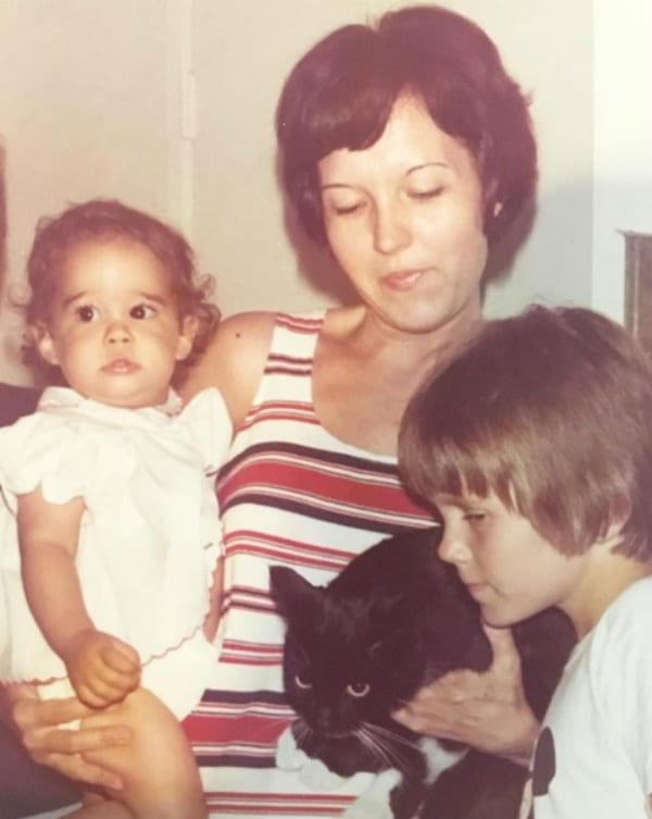 Natalie Suleman as a Young Girl With Her Mom and Cat Booty